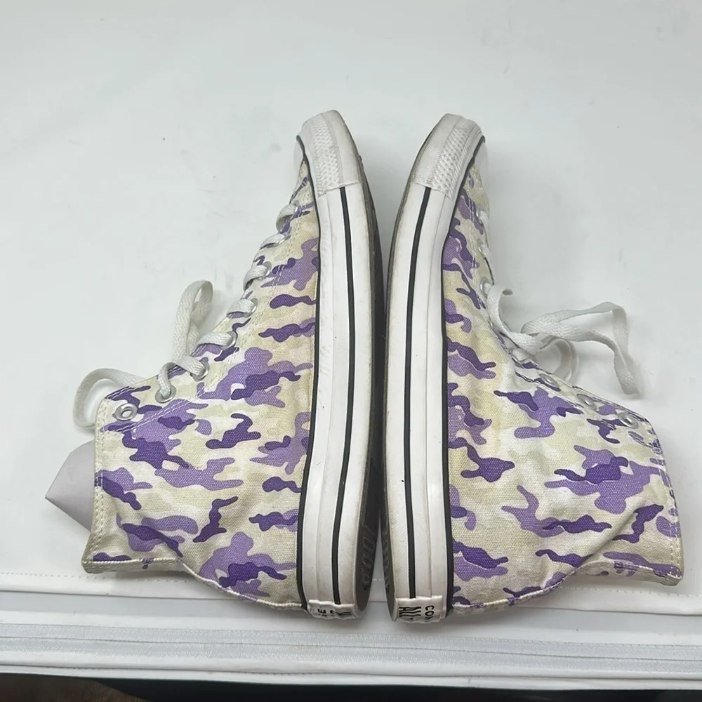 Converse Purple Camo Size 9 Men’s. 11 women’s